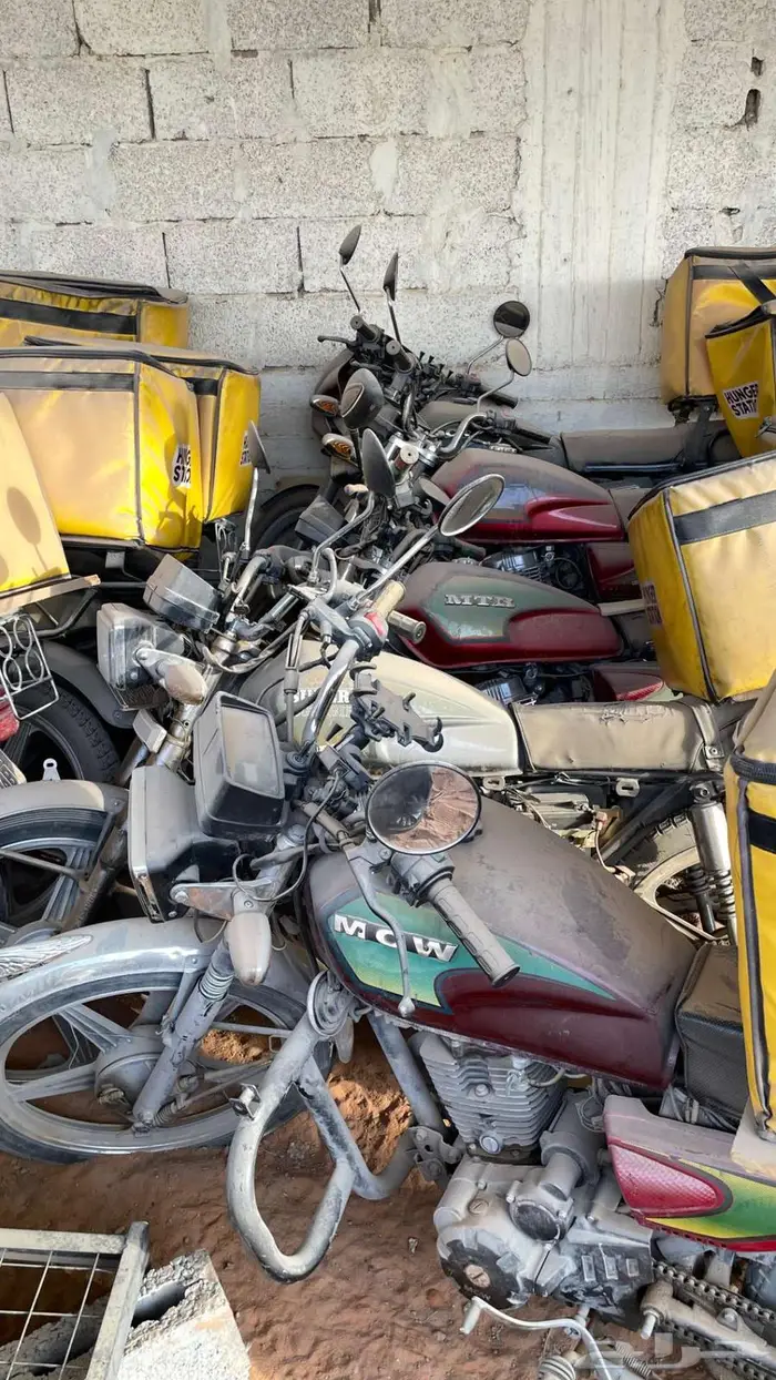 .دبابات توصيل استخدام قليل عدد9 للبيع جملة اومفرد 0