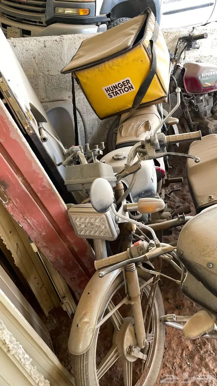 .دبابات توصيل استخدام قليل عدد9 للبيع جملة اومفرد 1