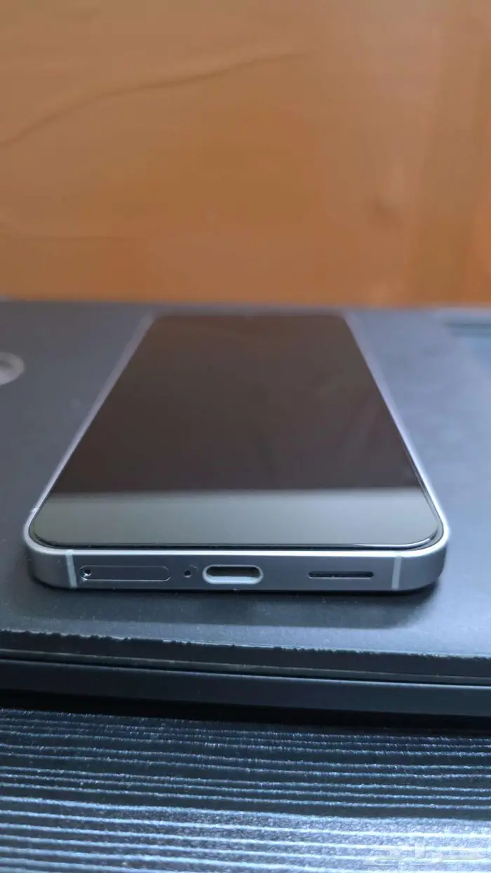 Samsung S25 12gb ram 256gb memory 3