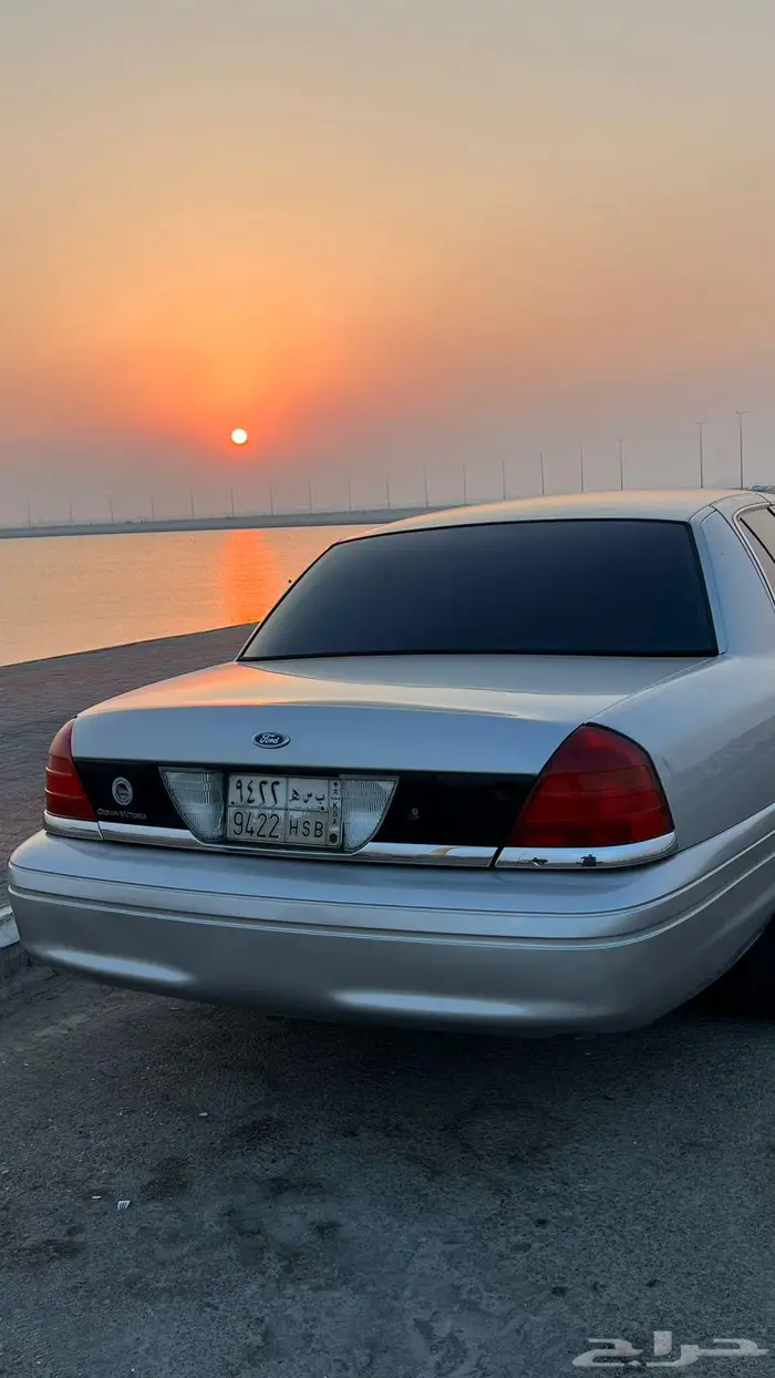 فورد فكتوريا نضيف 2011 6