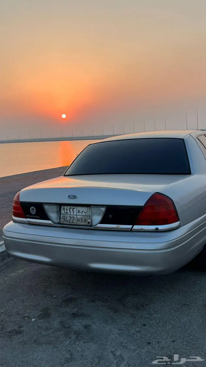 فورد فكتوريا نضيف 2011 5