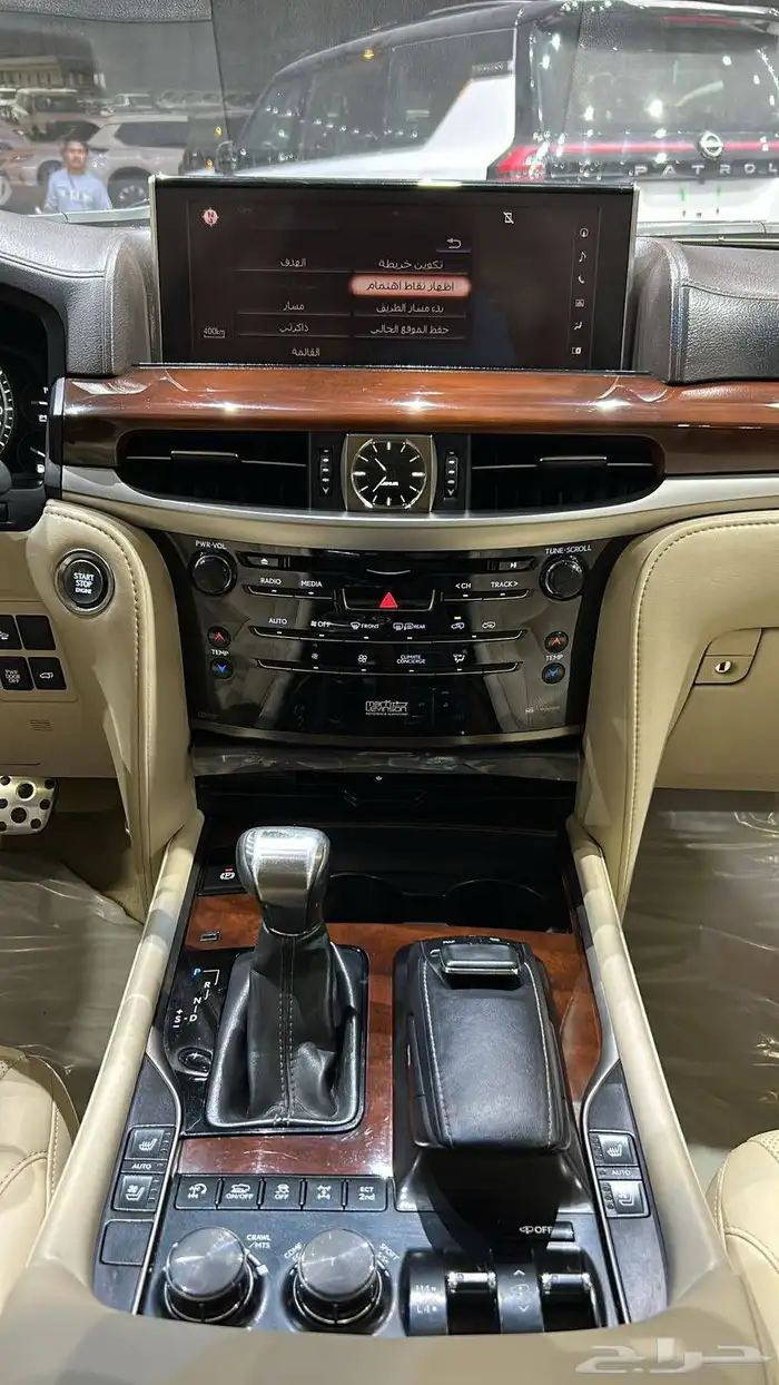 لكزس سبورت LX570 DD فل 2020 عداد 74 ألف كيلو 11