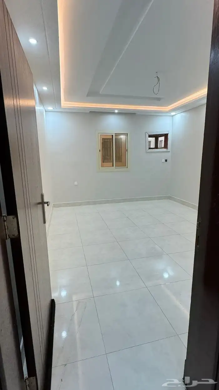 شقة راقية للايجار السنوي بحي التيسير قريبة من الخدمات 7