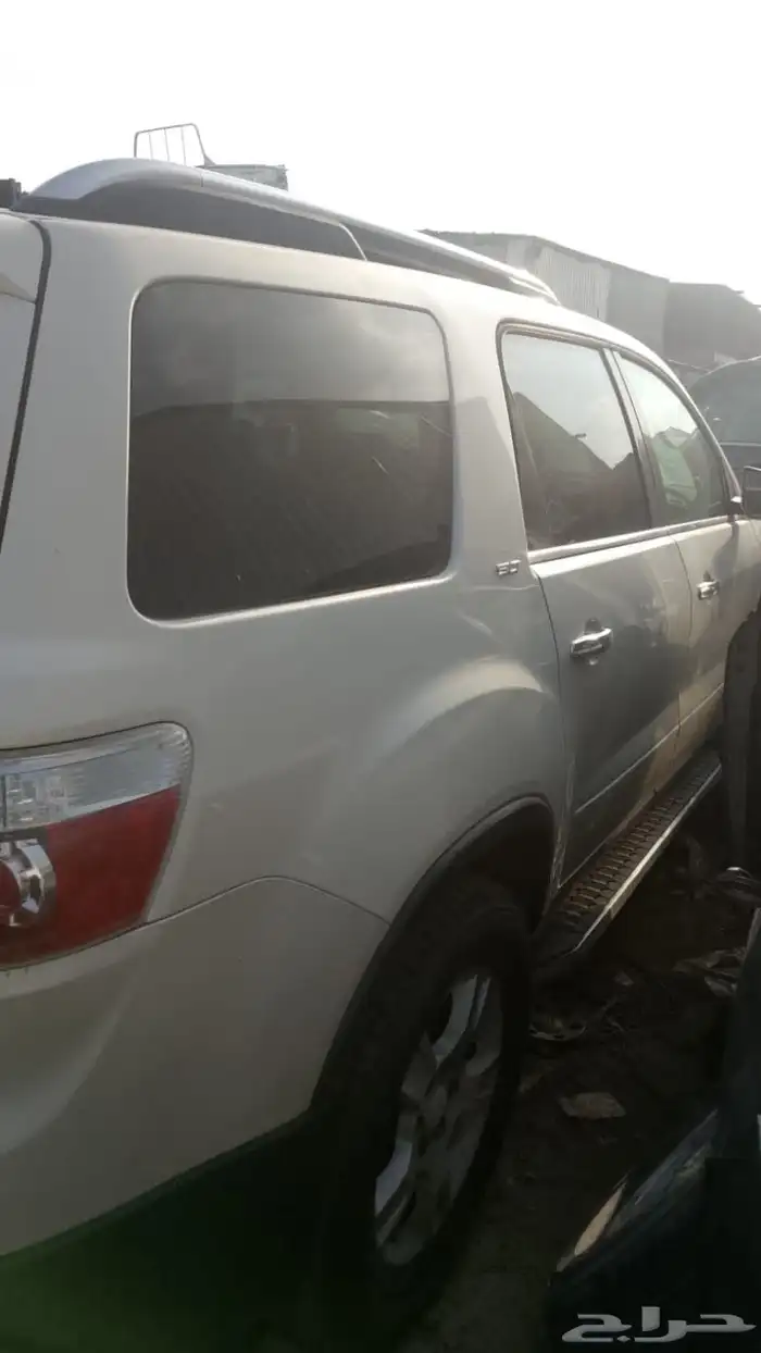 جمس أكاديا مديل 2011 1