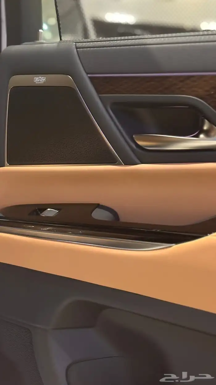 لكزس LX 600 BB 8