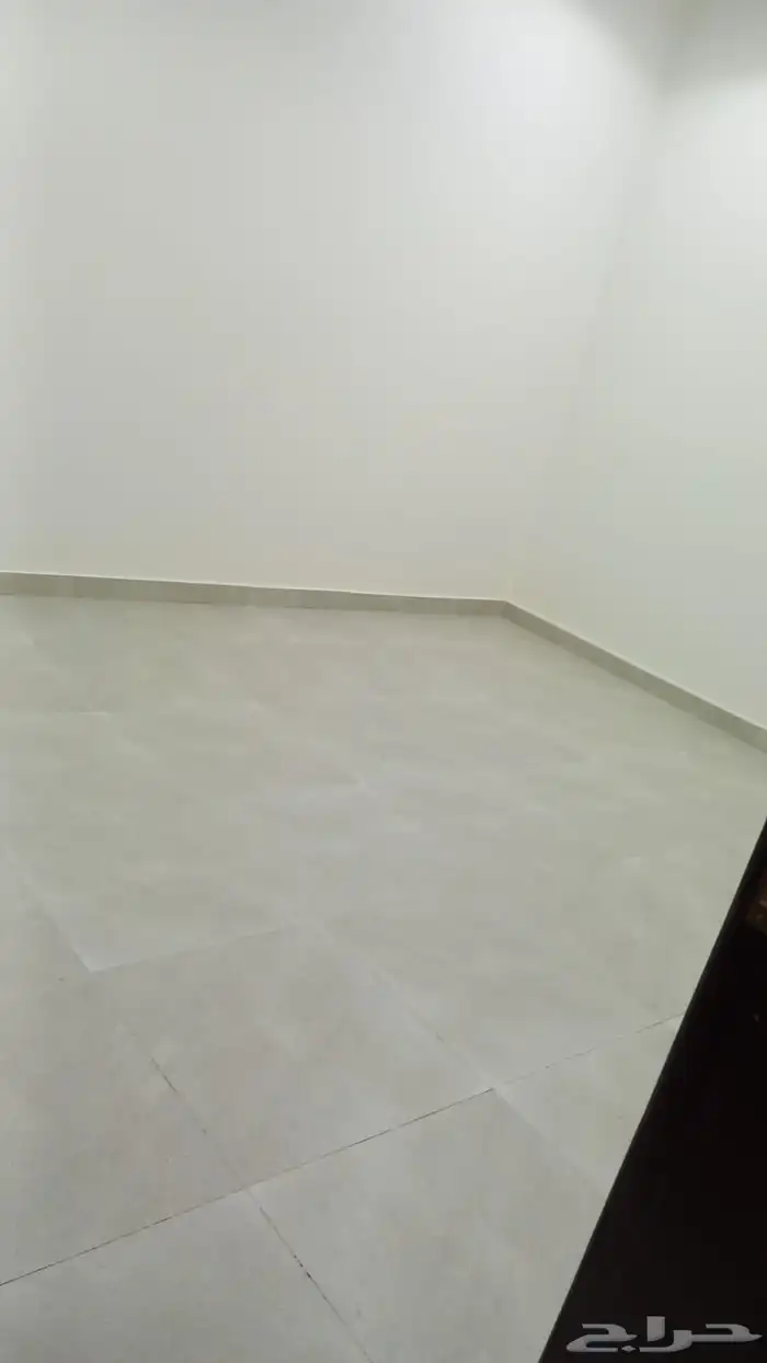 للايجار دور علوي مستقل بحي الضاحيه 1