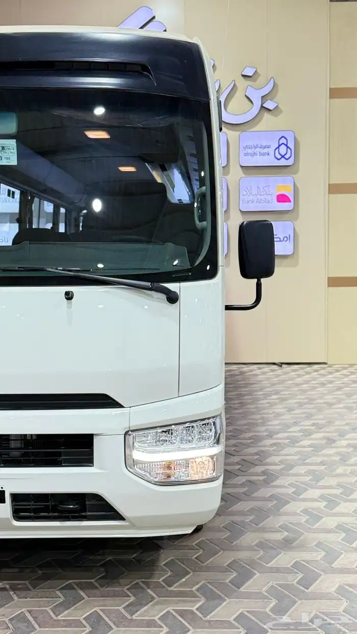 تويوتا كوستر 2025 18