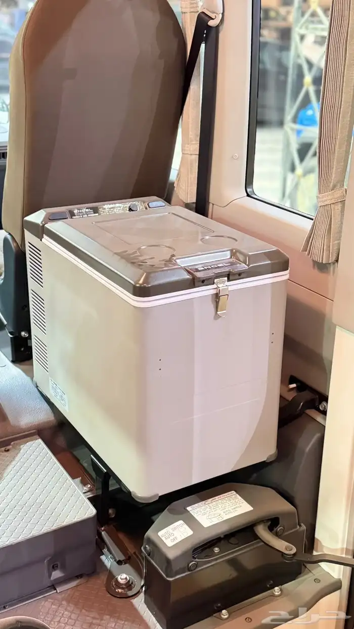 تويوتا كوستر 2025 19