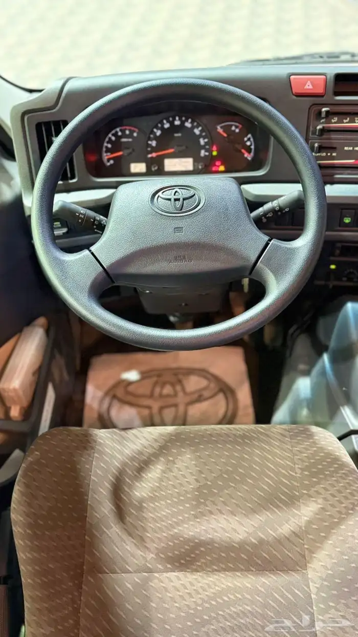 تويوتا كوستر 2025 9