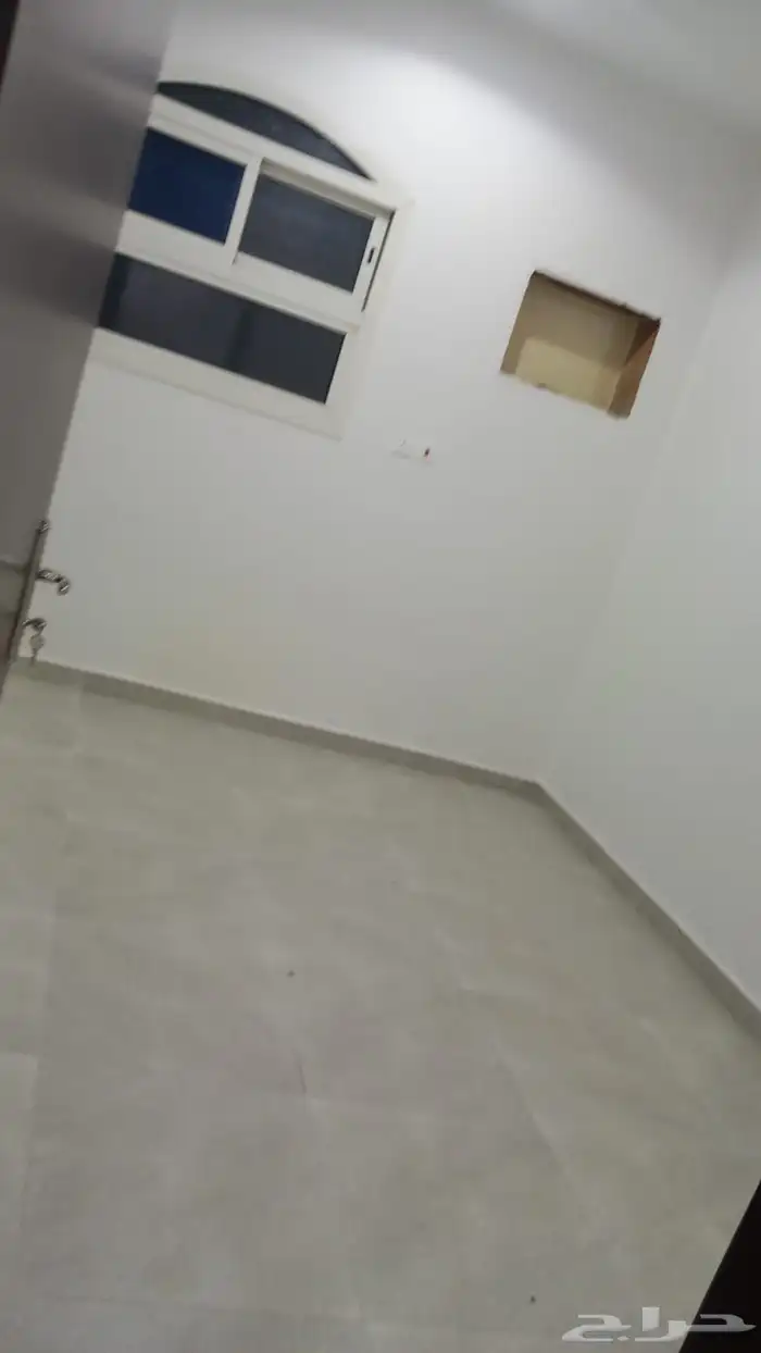للايجار دور علوي مستقل بحي الضاحيه 3
