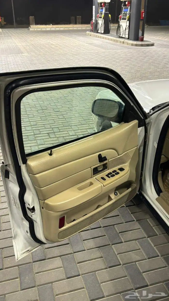 فورد فاكتوريا موديل 2008 4