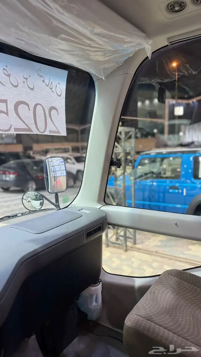 تويوتا كوستر 2025 15