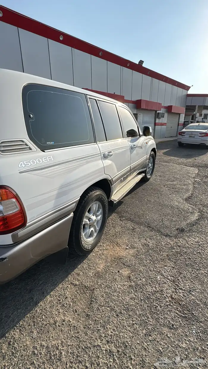 لاندكروزر 2005 GXR 5