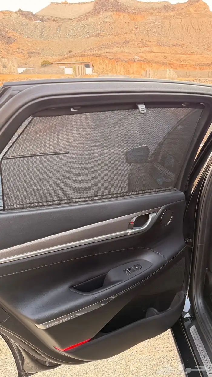 هيونداي ازيرا 2021 ( بنزين) v6 فل كامل 15