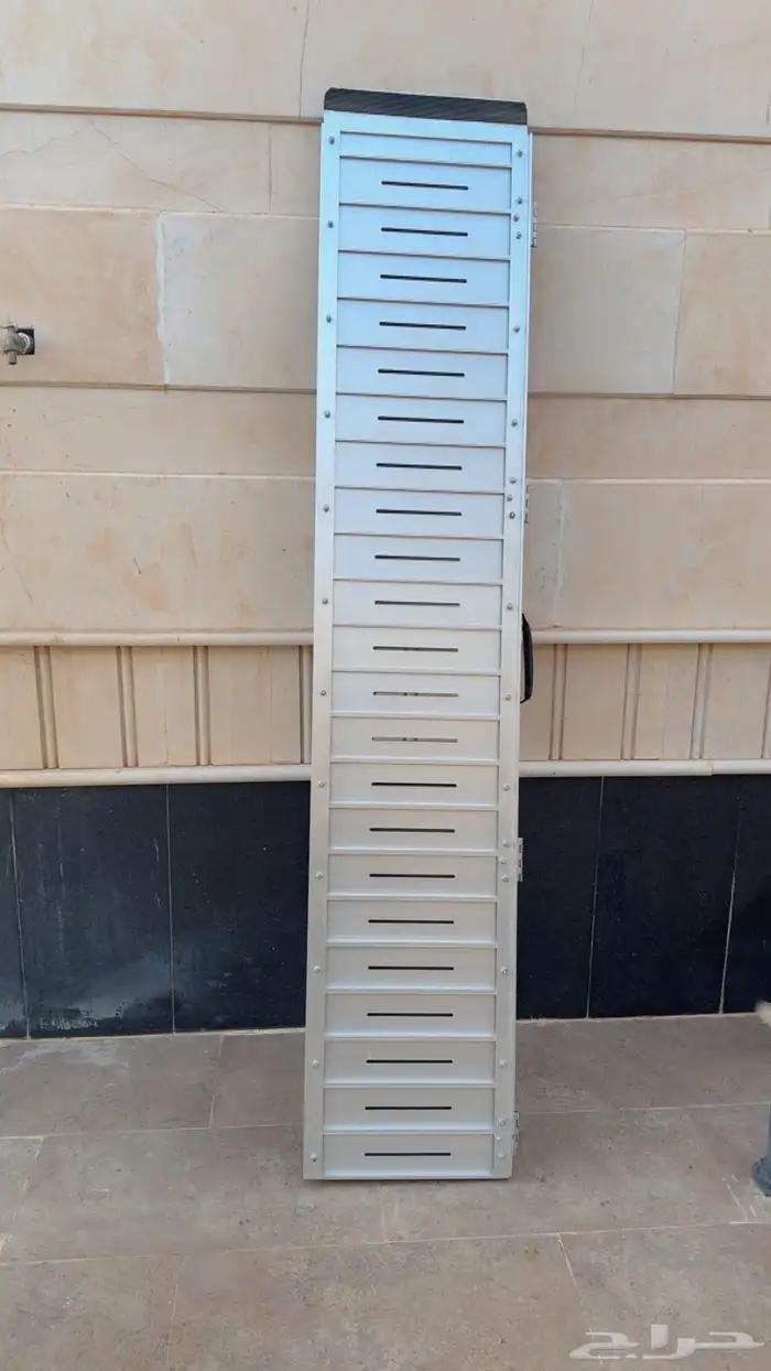 منحدر صعود كرسي متحرك وآلات 1