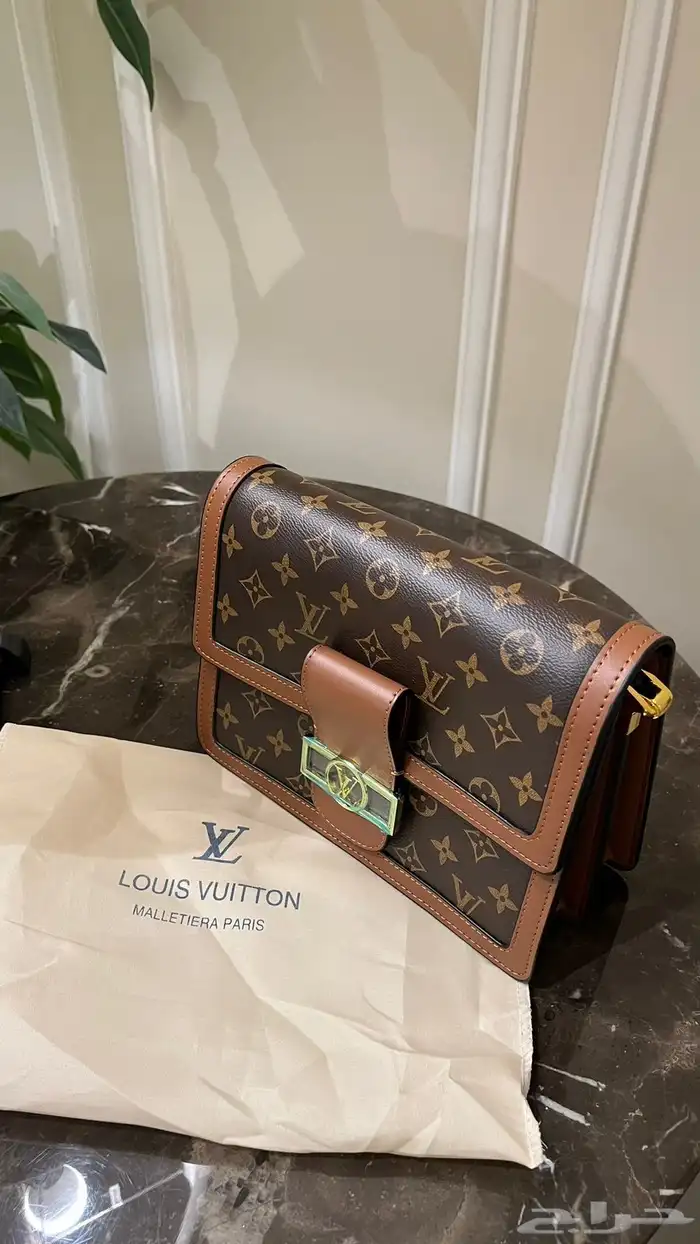 للبيع شنط ماركات تصفية على المتبقي 3