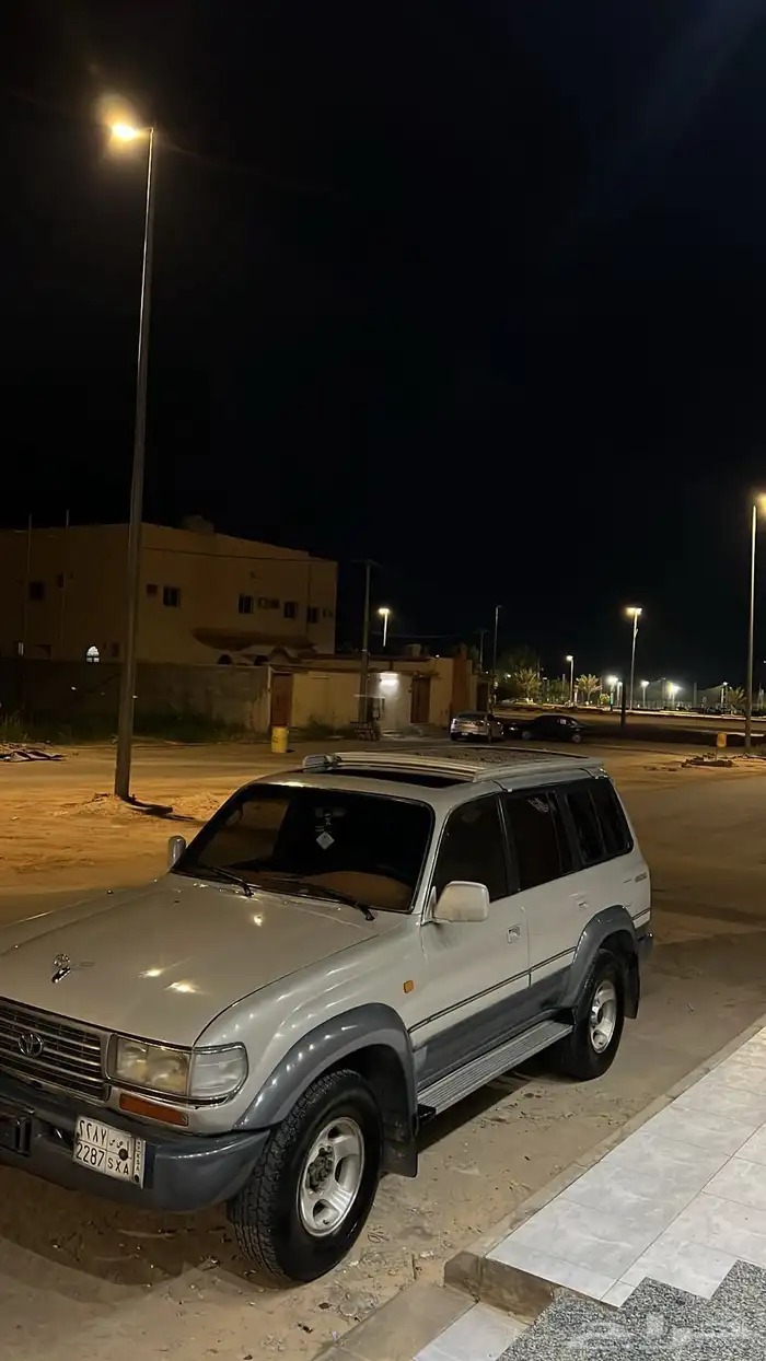 نظيف الجيب من الصدام لصدام بس فيه ونه بالكرونه موديل 97 4