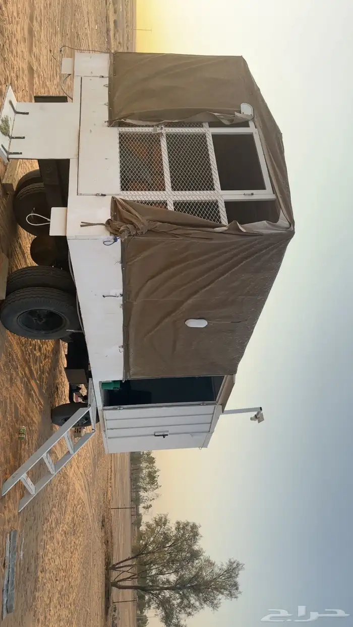 غرفة سحب راعي مع أعلاف 0