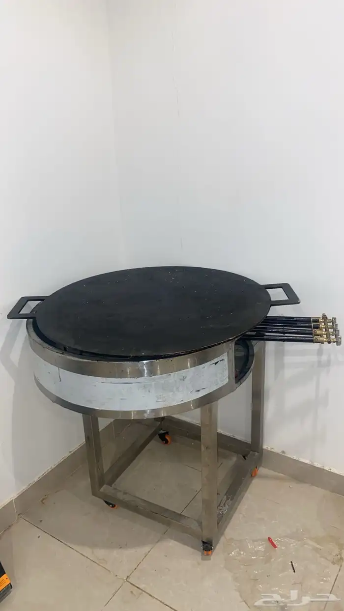 للبيع اغراض مطعم وثلاجه عرض 1