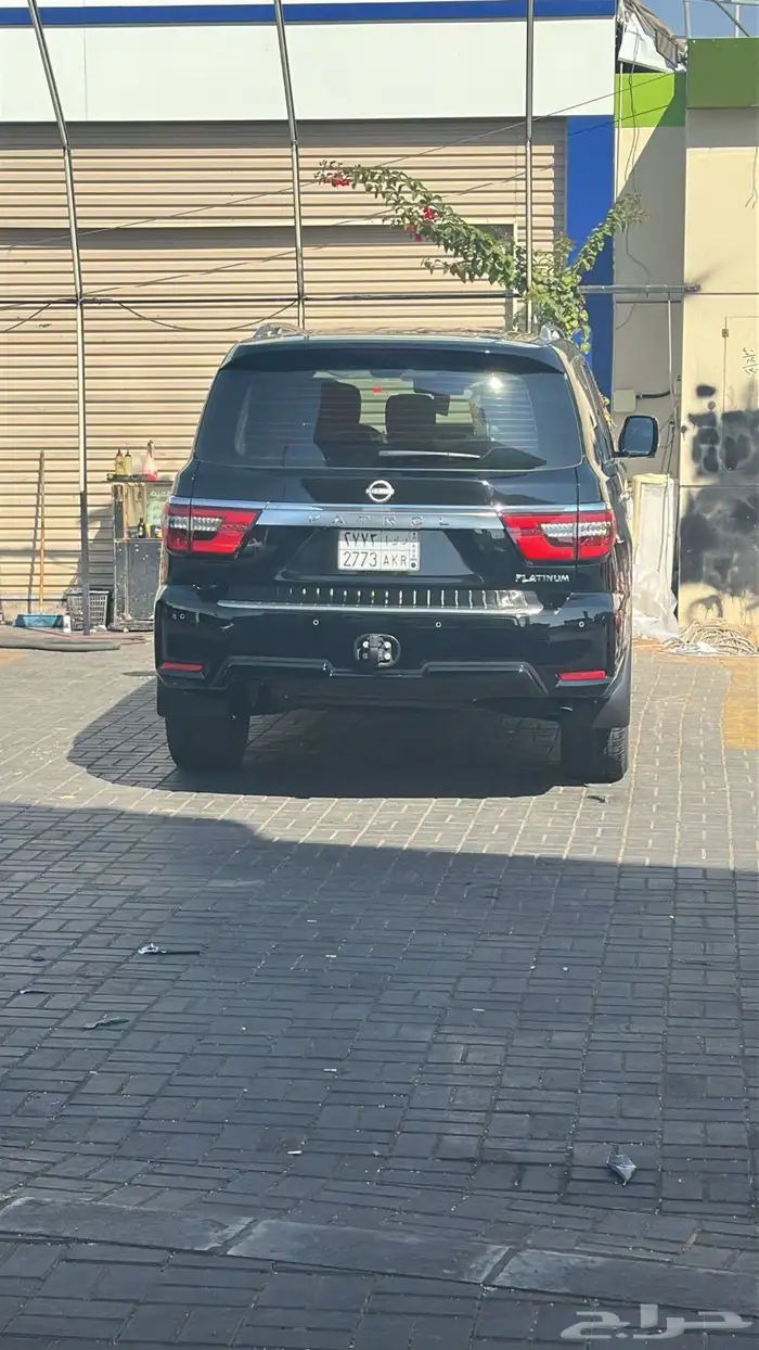 باترول بلاتينوم 2024 فل كامل داخلي احمر 1