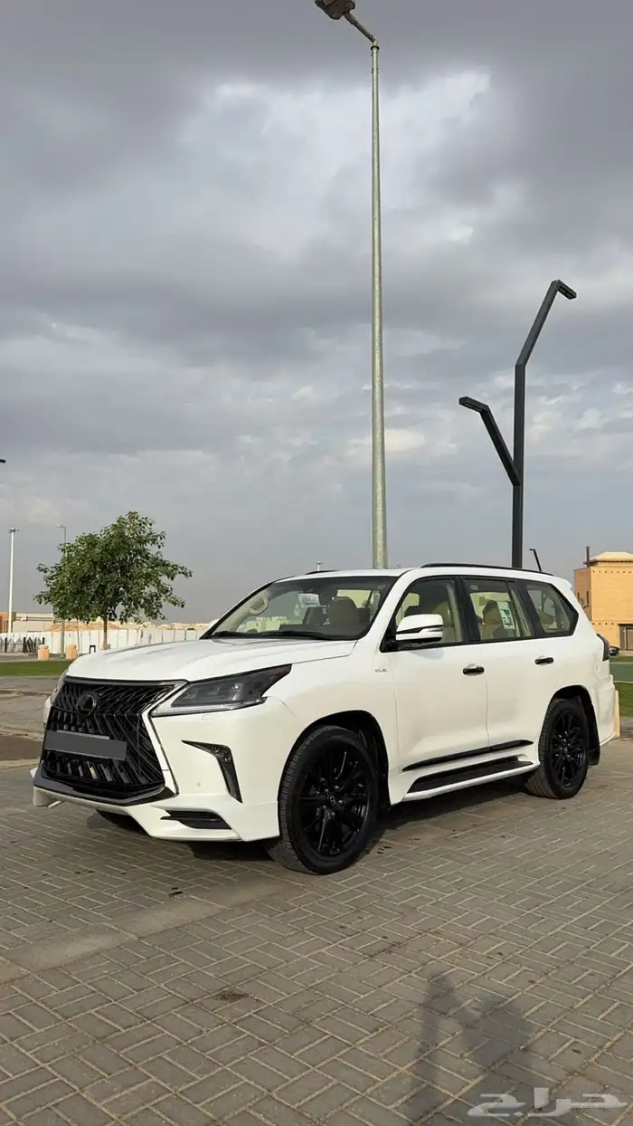 لكزس 2020 بلاك ادشن بريمي 7