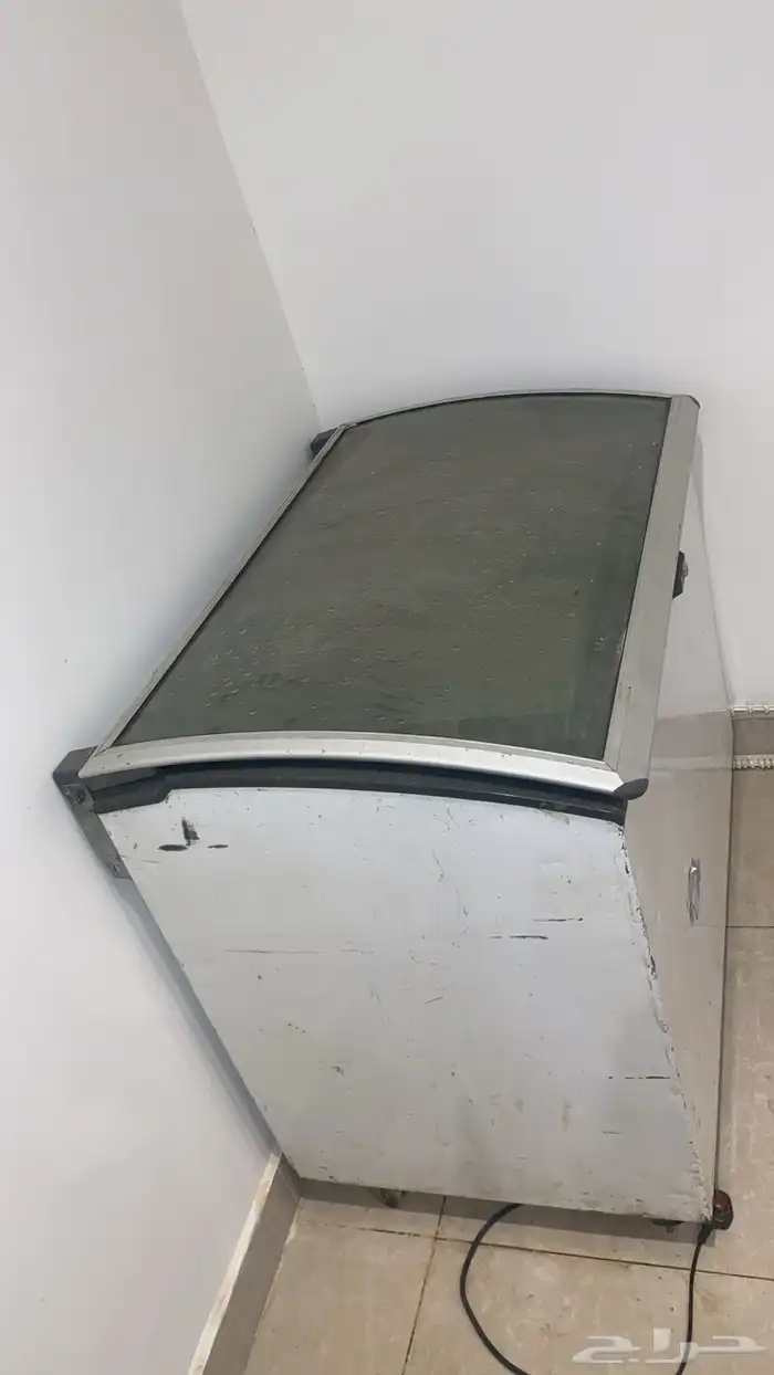 للبيع اغراض مطعم وثلاجه عرض 2