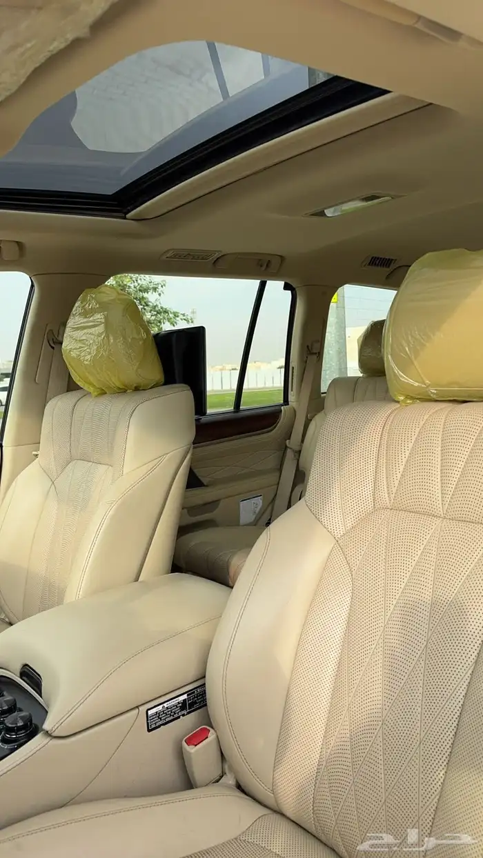 لكزس 2020 بلاك ادشن بريمي 11