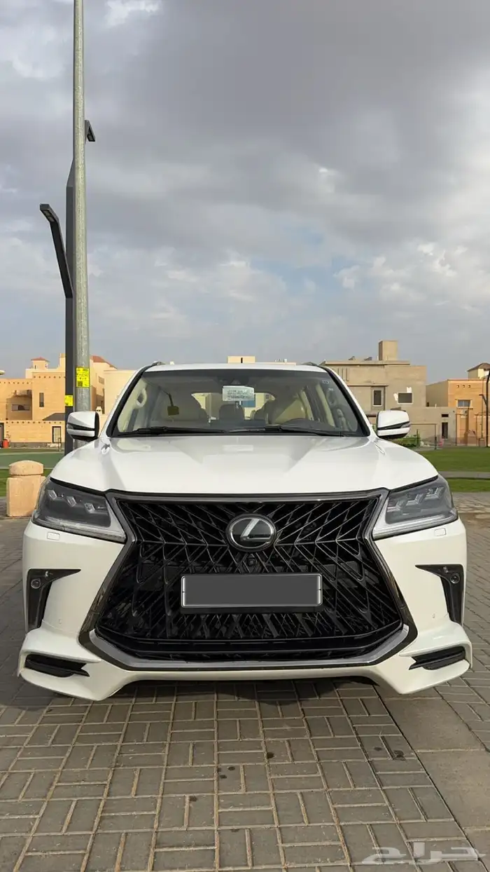 لكزس 2020 بلاك ادشن بريمي 0