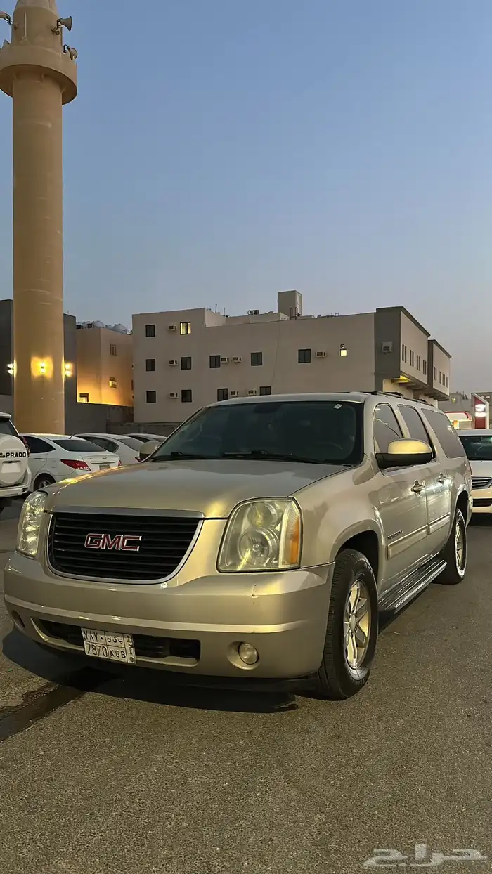 يوكن طويل 2011 ذهبي فاتح 0