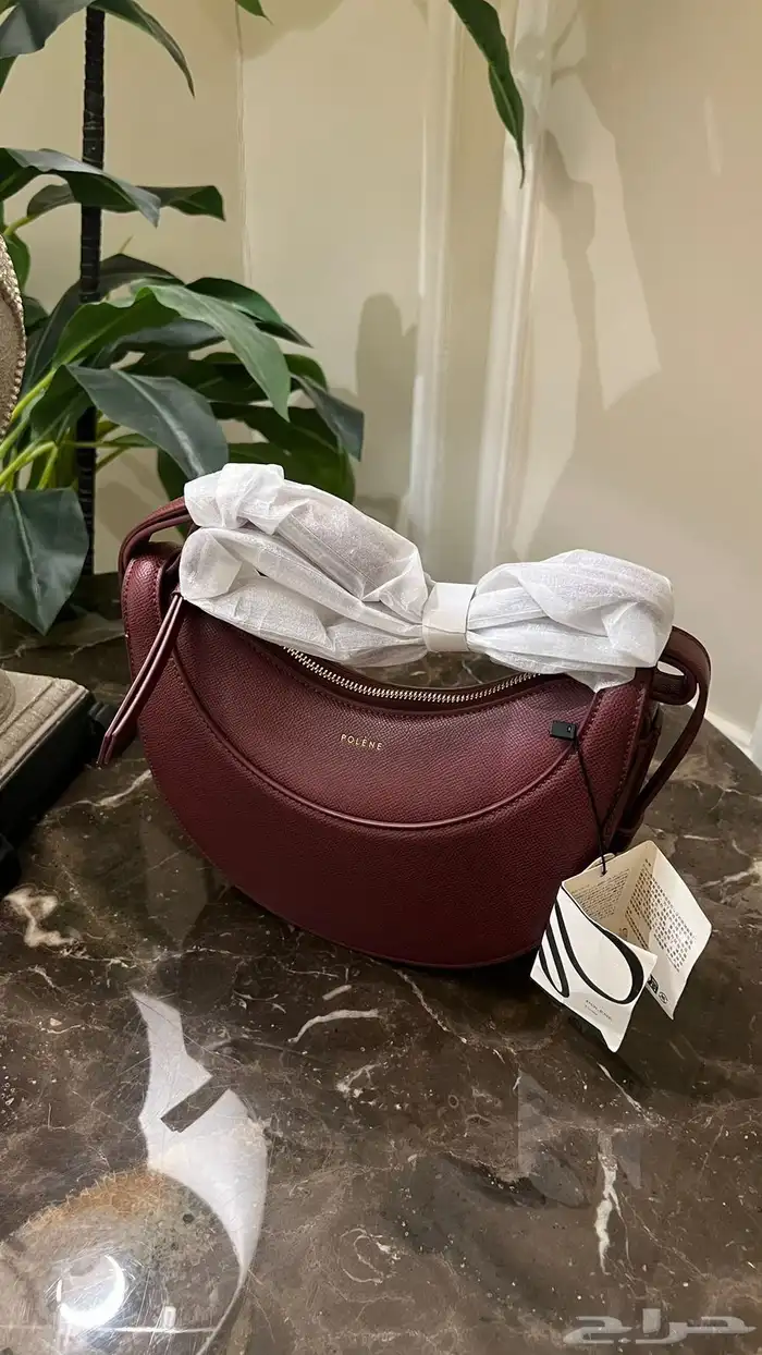 للبيع شنط ماركات تصفية على المتبقي 0