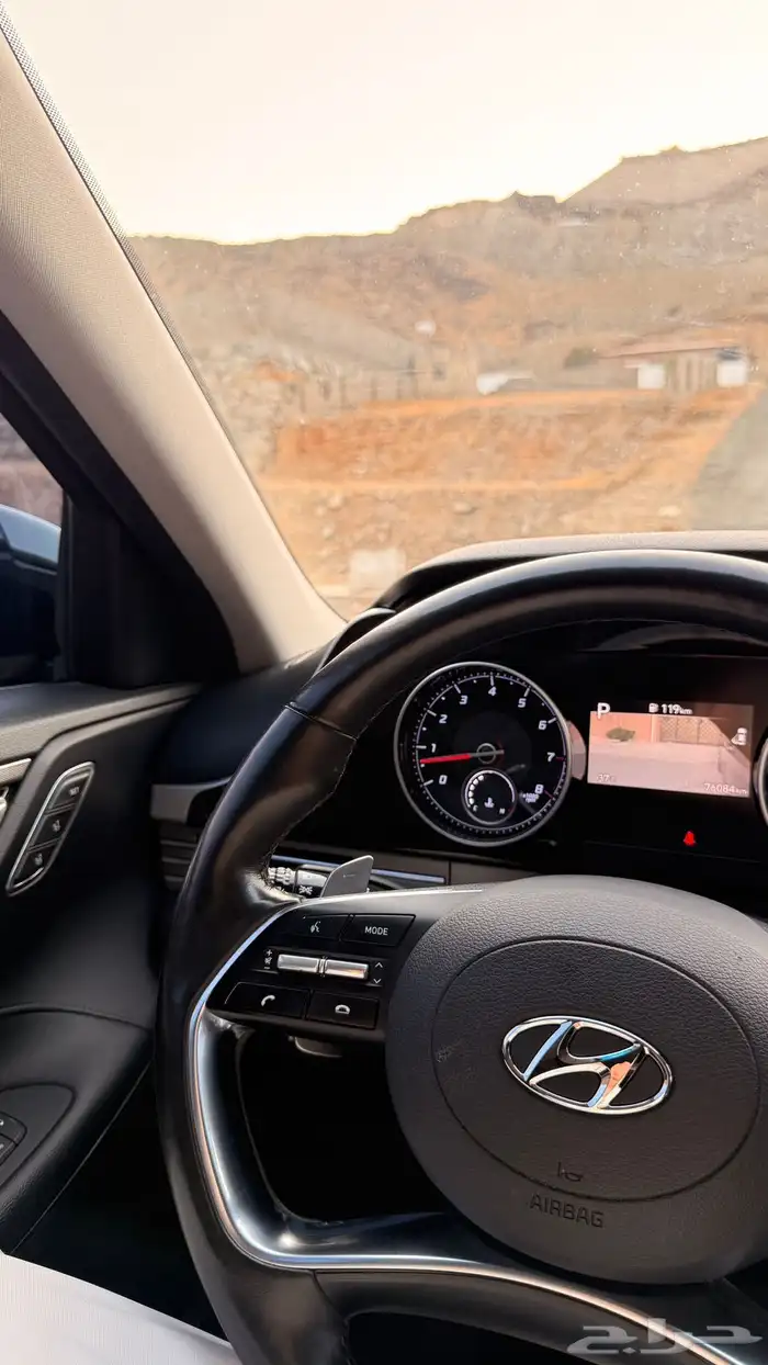 هيونداي ازيرا 2021 ( بنزين) v6 فل كامل 6