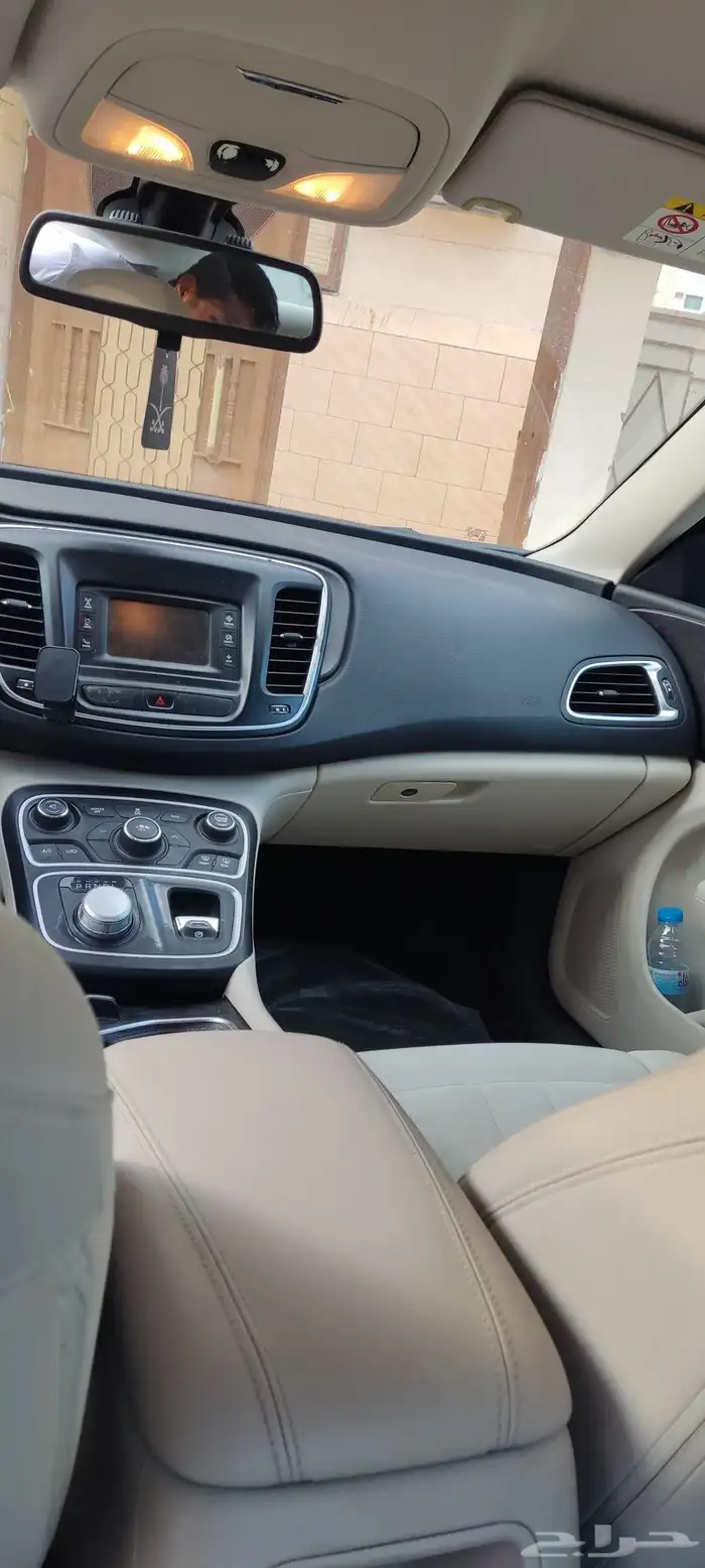 سيارة كرايزلر c200 موديل 2016 5