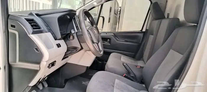 توياتا فان بضاعه 2020 سقف عالي ثلاجه ديزل نظيف جدا 2