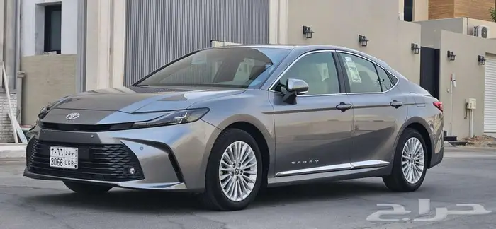 تايوتا كامري 2025سعوديهLEبنزين غاية المستخدم 0