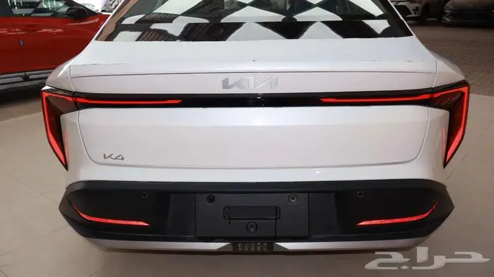 كيا كي 4 نص فل 2.0 موديل 2026 8