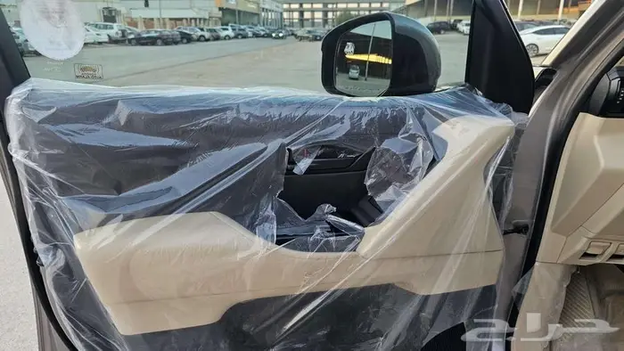 لاندكروزر GXR 2022 سعودي L3 10