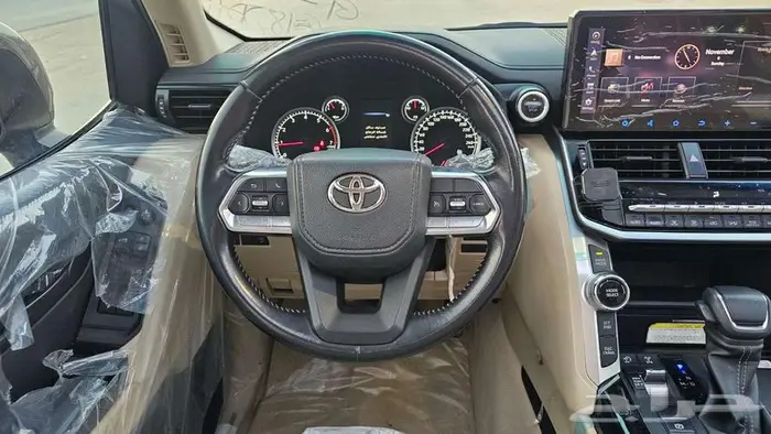 لاندكروزر GXR 2022 سعودي L3 15
