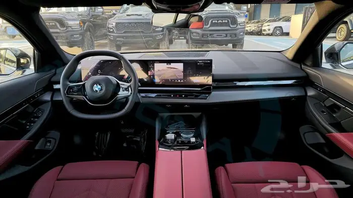 2025 BMW 5-SERIES 520i 2.0T RWD GCC 0Km ضمان الوكيل 2