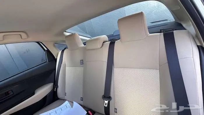 تويوتا يارس y ستاندر 2026 لدى شركة عبدالمجيد الخضر 10