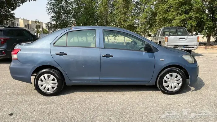 للبيع يارس 2012 0