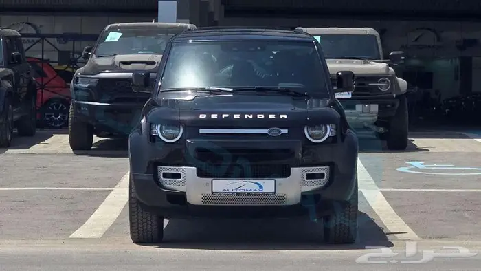 2025 LAND ROVER DEFENDER 110 S P300 GCC ضمان وصيانة الوكيل 3