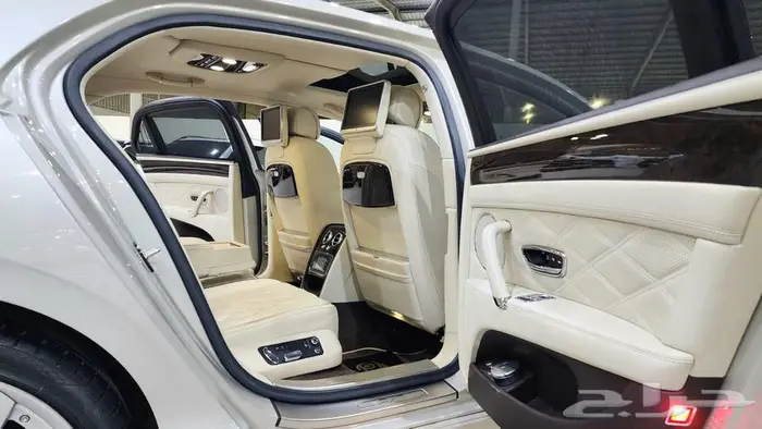 بنتلي فلانج سبير 2014 33