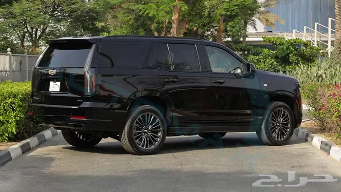 كاديلك اسكاليد 600 Sport Platinum 2025 اصفار مع ضمان 7