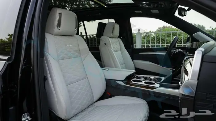 كاديلك اسكاليد 600 Sport Platinum 2025 اصفار مع ضمان 22