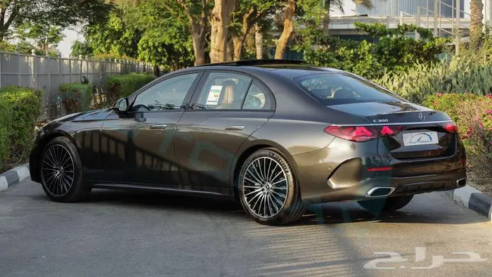 مرسيدس E 300 AMG 2026 خليجي اصفار مع ضمان الوكيلر 4