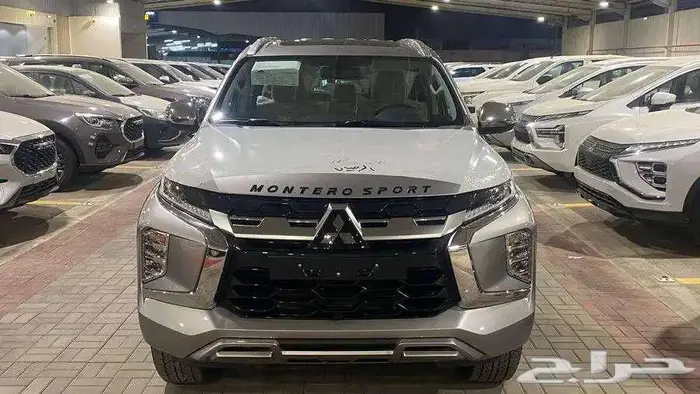 ميتسوبيشي مونتيرو نص فل موديل 2025 بنزين 2