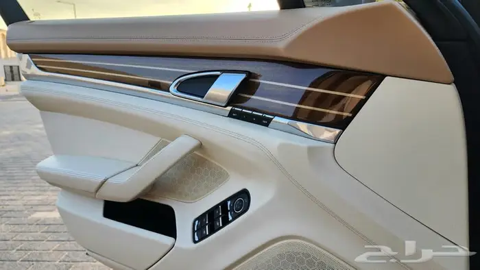 بورش باناميرا تيربو 2010 15