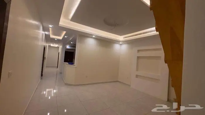 للبيع فيلا راقية بحي الفيصلية 5
