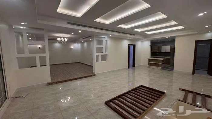 للبيع فيلا راقية بحي الفيصلية 17