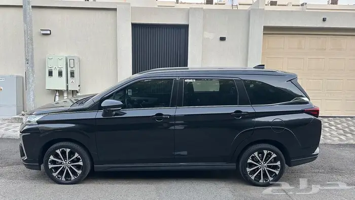 تويوتا فيلوز 2024 GLX للبيع 2